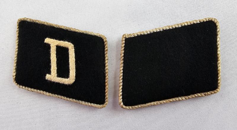 Paire de patte de col pour gardien du camp de Dachau