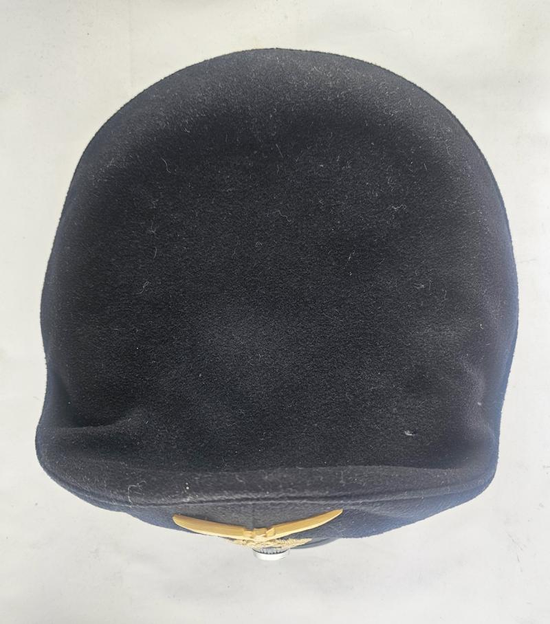 Casquette et étui à cigarette