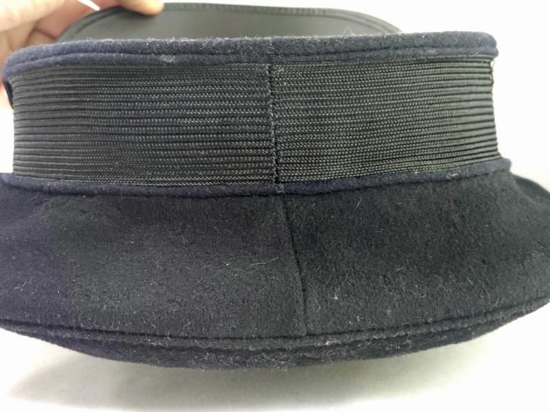 Casquette et étui à cigarette